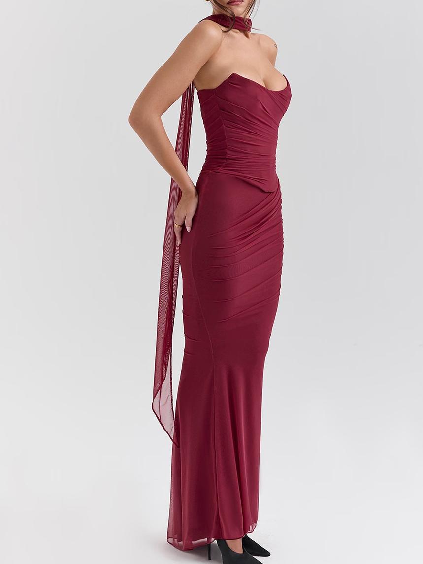 Conjunto de corpete sem alças roxo e saia de cintura alta com gravata