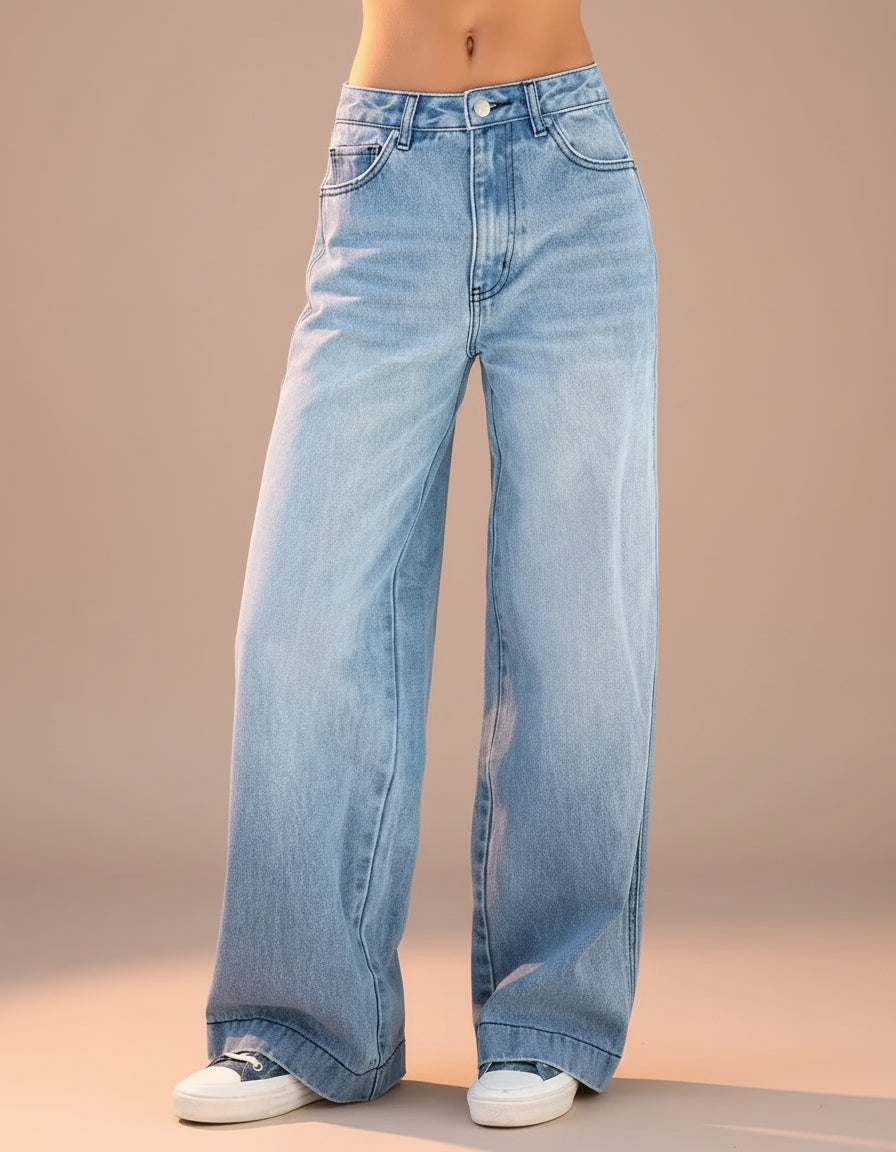 Women’s Light Wash High-Waisted Wide-Leg Denim Jeans