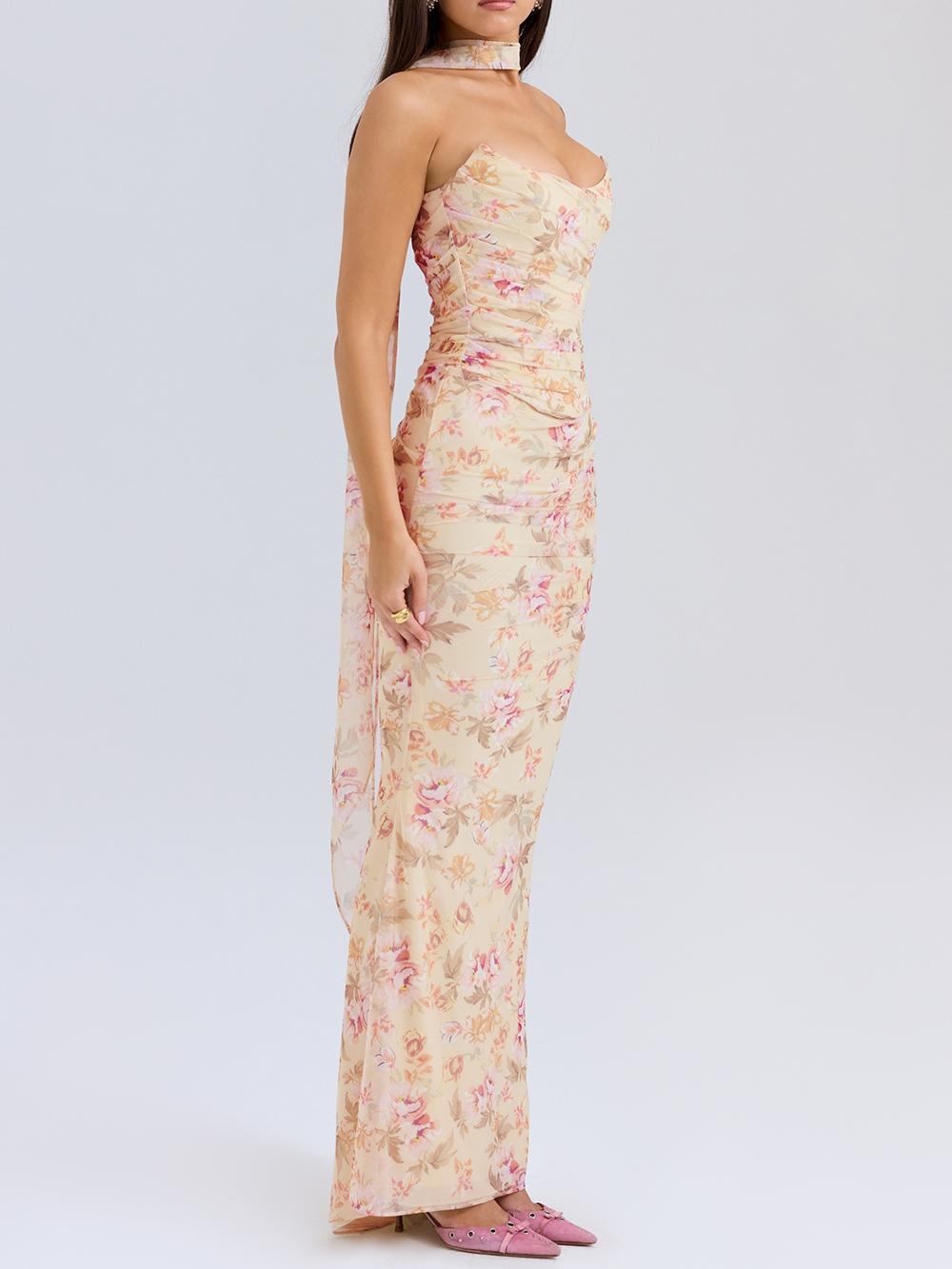 Conjunto de corpete floral sem alças e saia de cintura alta com gravata